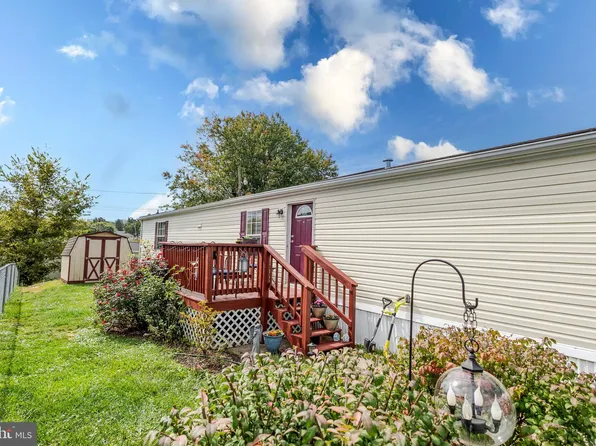 32 Dodson Ln, Martinsburg, WV 25405