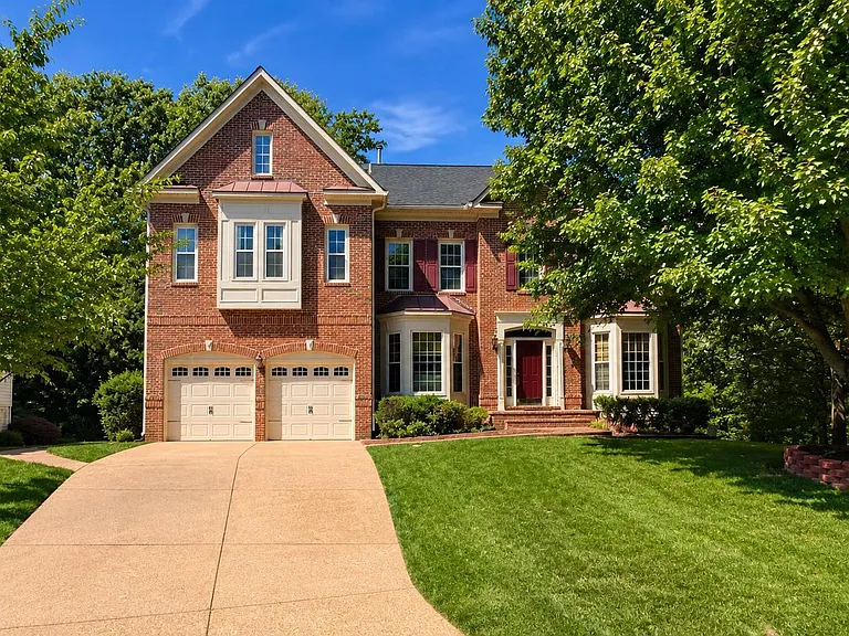 7302 Ivycrest Pl — Photo 1