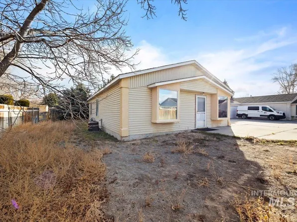 972 Sparks St N, Twin Falls, ID 83301