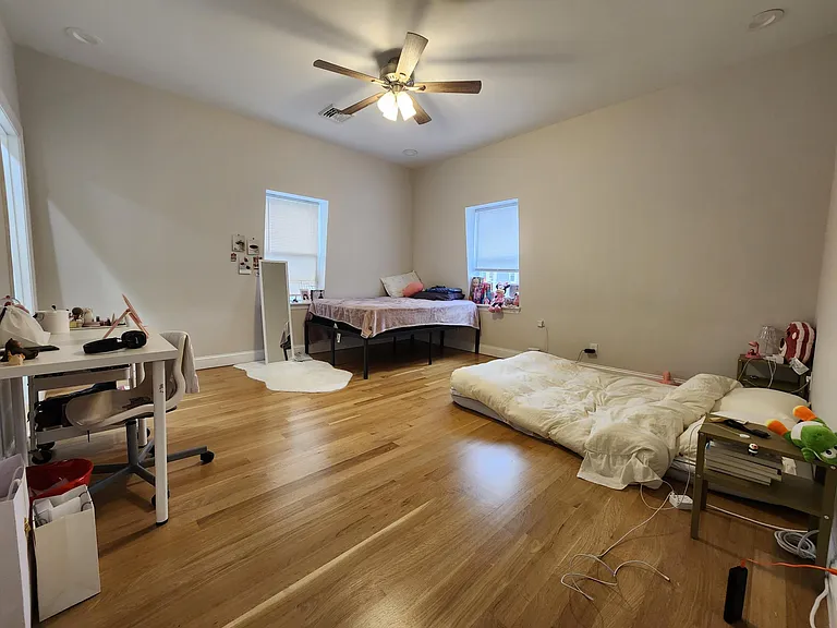 72 America St #3 — Photo 7