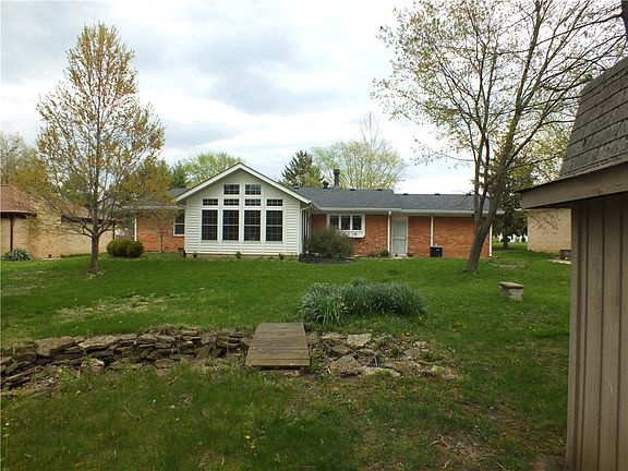3rd image of 6330 Woodwind Dr