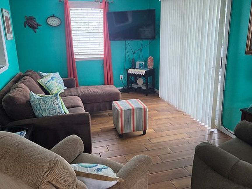 320 El Reposo Pl - Property Image