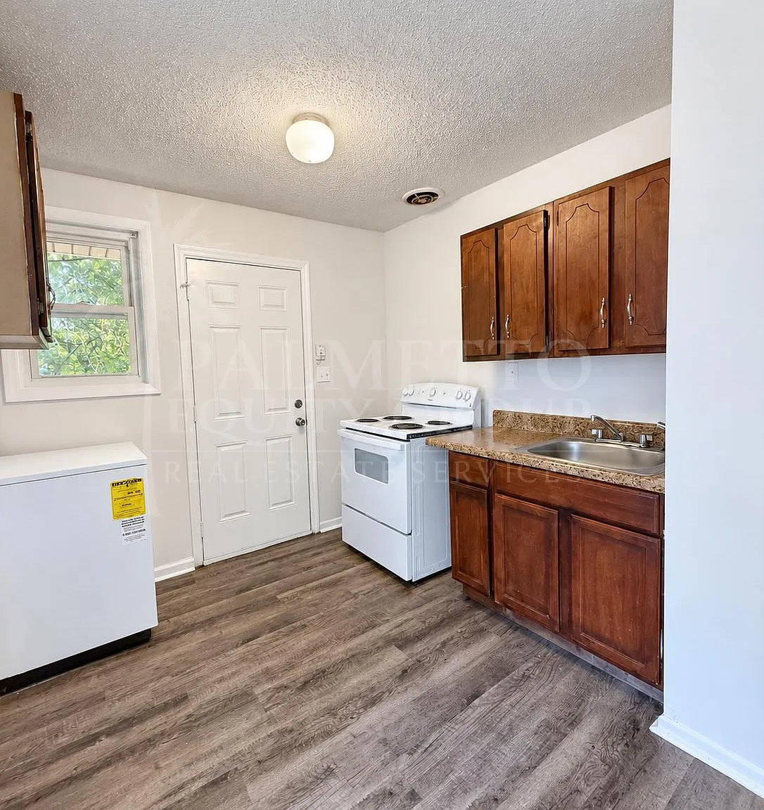 2 bed, $1,250 — Photo 4