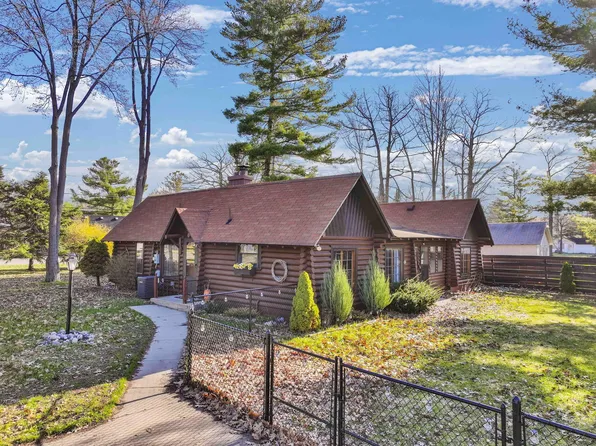 3657 E Houghton Lake Dr, Houghton Lake, MI 48629