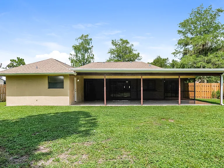 547 Indigo Ave — Photo 16