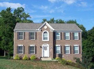 864 Red Tail Ct, Leechburg, PA 15656
