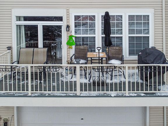 5th image of 109 Willey St #109