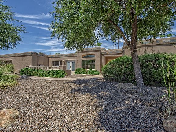 2nd image of 8134 E Del Rubi Dr
