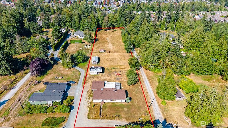 3rd image of 849 Burlingame Road
