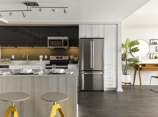 Solaire 8200 Dixon, Silver Spring, MD 20910
