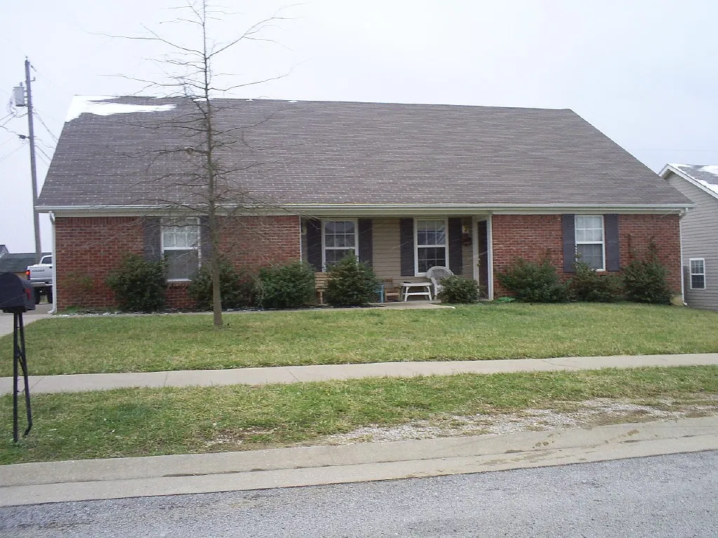 2 bed, 1034 sqft, $1,295 — Photo 1