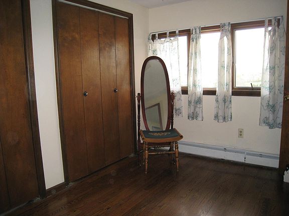 large private sitting area in the master suite