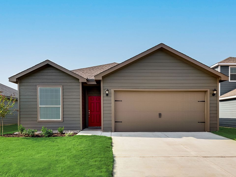 The Maple plan is a stunning, single-story home at Big Sky Estates