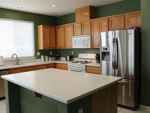 4th image of 1805 Waterfall Dr