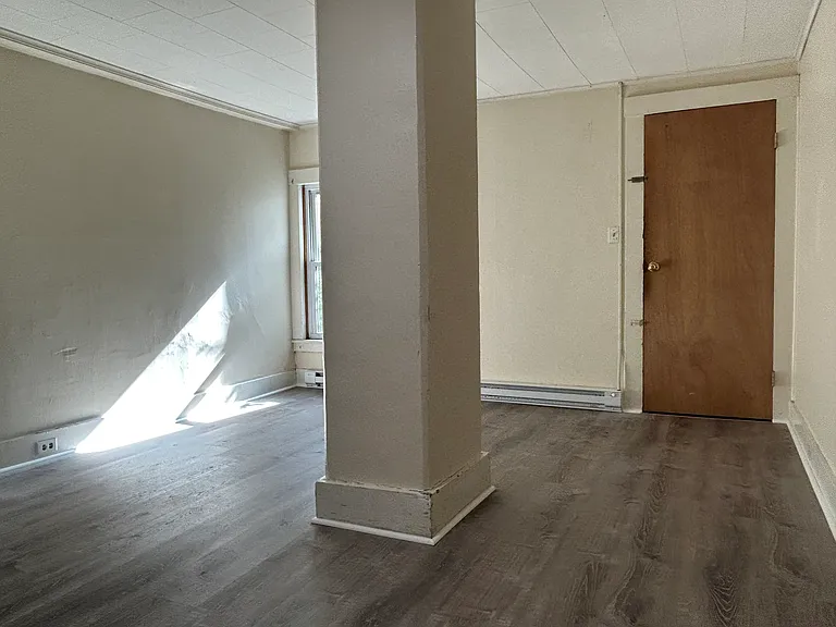 201 Roxbury St #3 — Photo 21