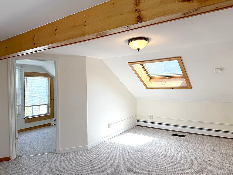32 Nichols St #6 — Photo 8