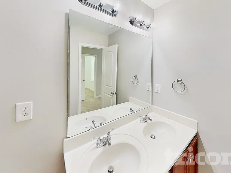 9415 Bradstreet Commons Way — Photo 7
