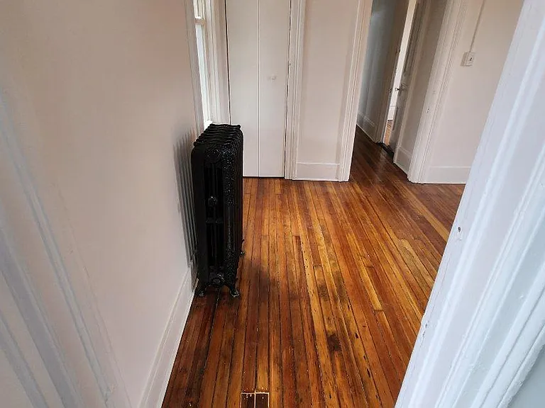 457 Main St #4 — Photo 6