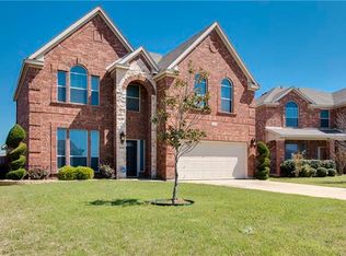 9613 Flowering Spring Trl, Crowley, TX 76036