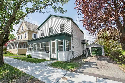 30 Chase St Photo 1