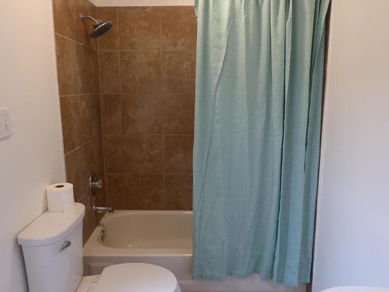 1029 E Irwin Pl #A — Photo 17