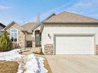 5939 E Park Meadows Cres, Olds, AB T4H1Y3