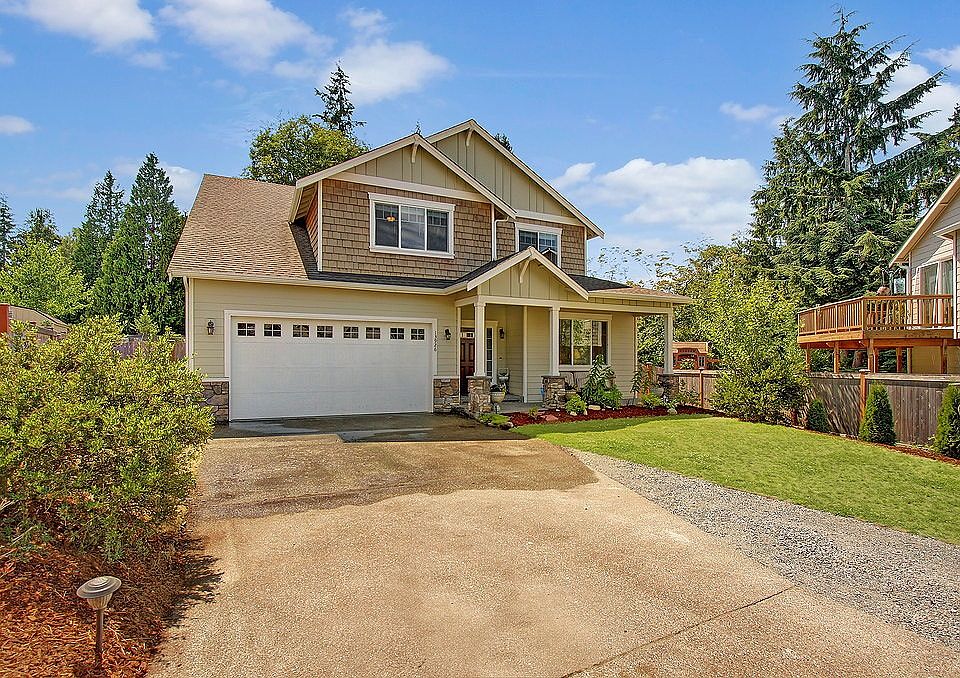 1st image of 13926 17th Ave W