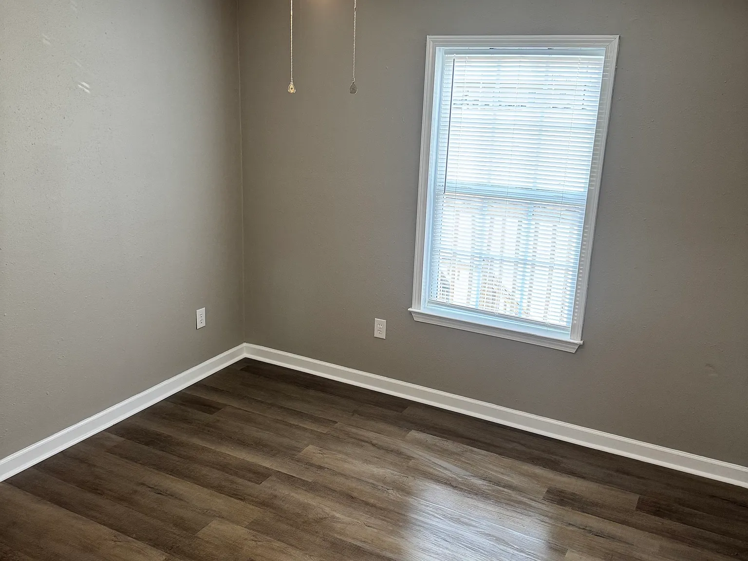 2 bed, $975 — Photo 2