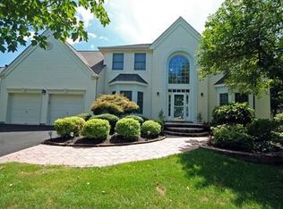 11 Madison Dr, Plainsboro, NJ 08536