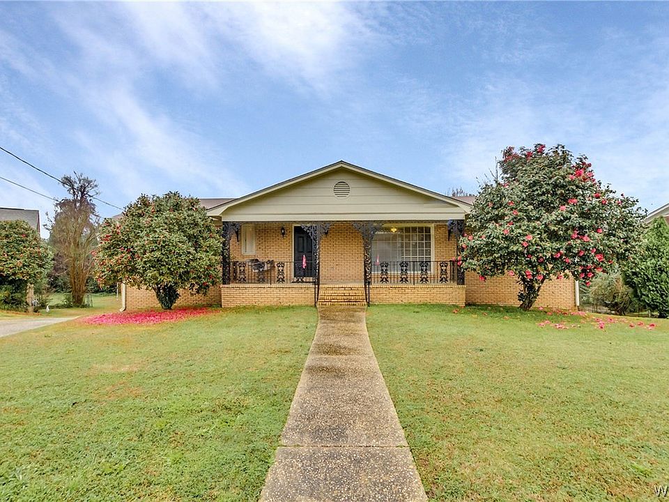 1st image of 146 Lenora Dr