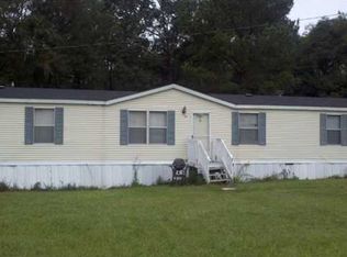 425 Niagara Ln, Huger, SC 29450