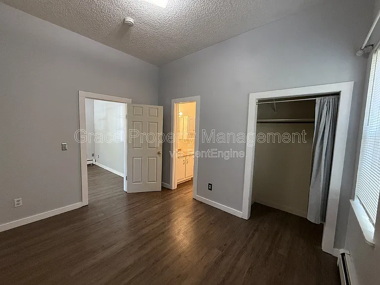 410 E Geneseo St #A — Photo 8
