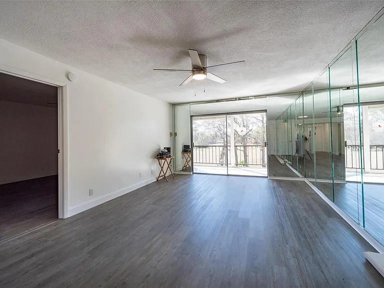 6100 NW 44th St #302 — Photo 11