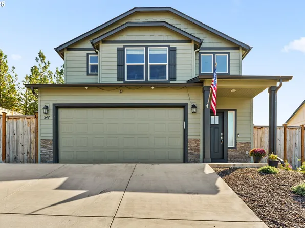 242 Rockcrest Dr, Lowell, OR 97452