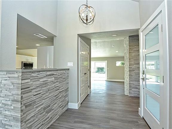 5th image of 9301 Quail Meadow Dr