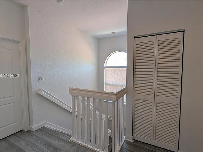 2151 NE 37th Ter — Photo 42