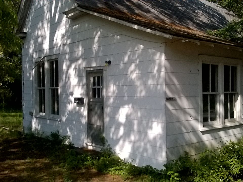 1st image of 230 McDonald Ave