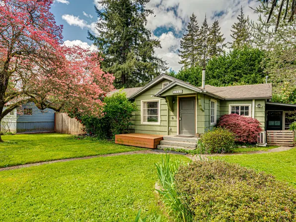 1065 9th St, Washougal, WA 98671
