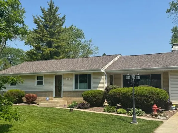 1450 South 166th STREET, New Berlin, WI 53151