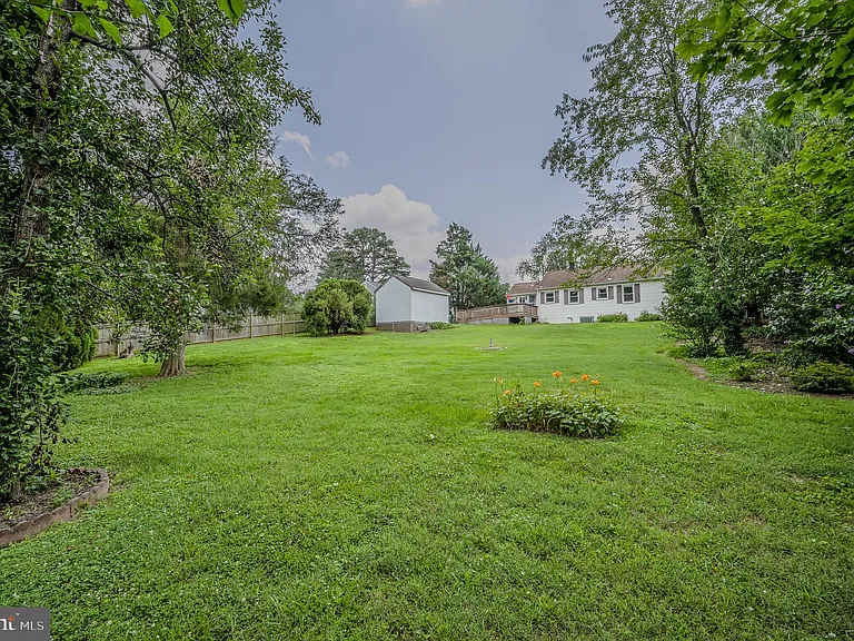 51 Virginia Ave — Photo 14