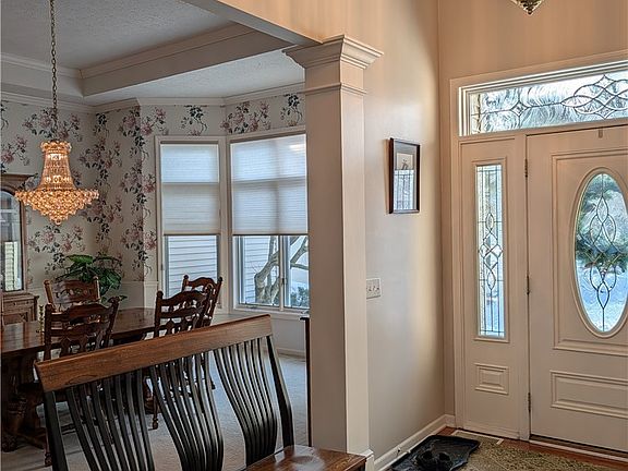 3rd image of 526 Spice Bush Ln