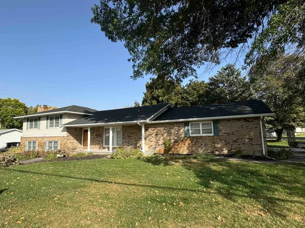 921 McDonald Rd., North Platte, NE 69101