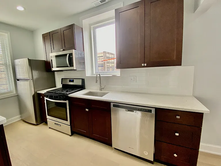 1247 Snyder Ave #3 — Photo 29