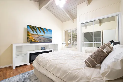 2604 N Tustin Ave #D Photo 1