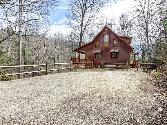 2nd image of 41 Carvers View Trl