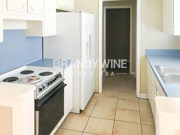 5906 Marty Ct — Photo 5