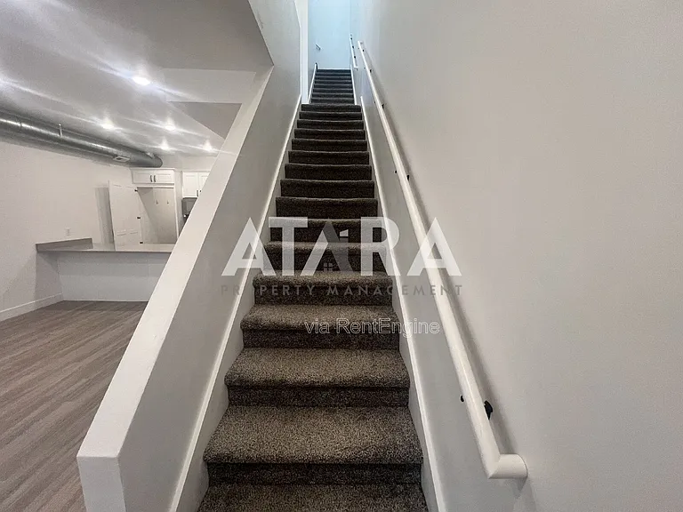 909 W Euclid Ave #3 — Photo 13