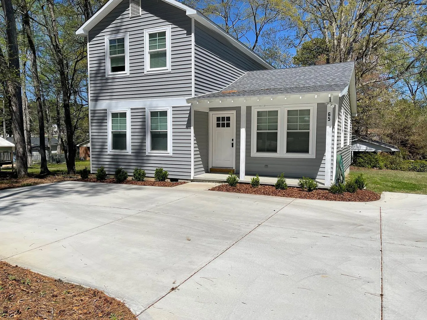 3 bed, 2.5 bath, $1,800 — Photo 2