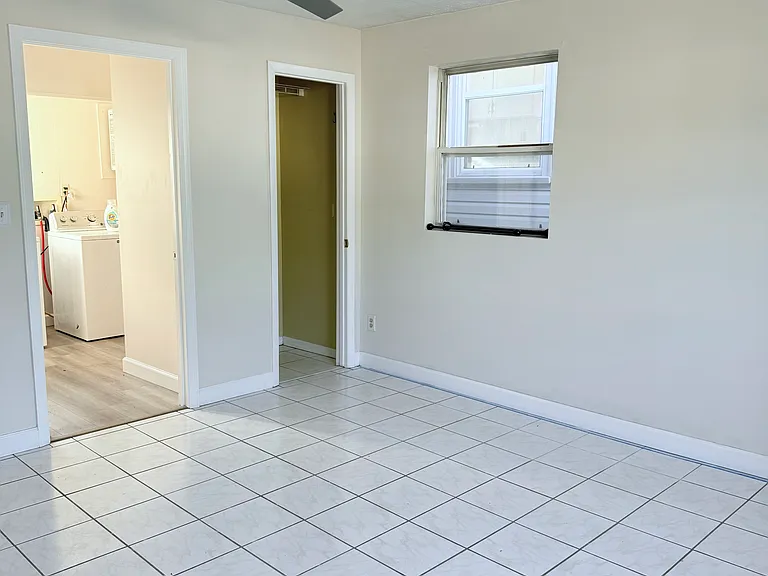 1416 Pine Grove Ave — Photo 13