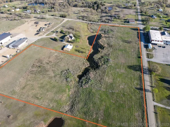 Oak Rd, Cushing, OK 74023